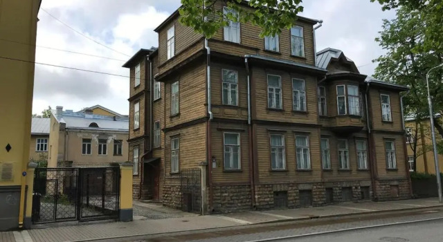 1Bdr Apartment near Kadriorg Swan Pond