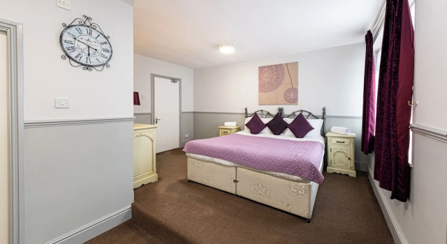 Номер Superior The Manor Hotel