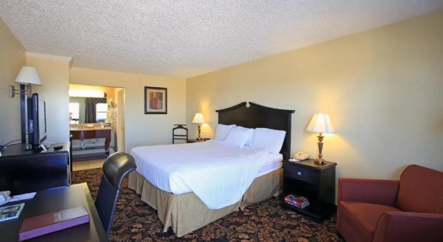 Номер Standard Plaza Inn Midland