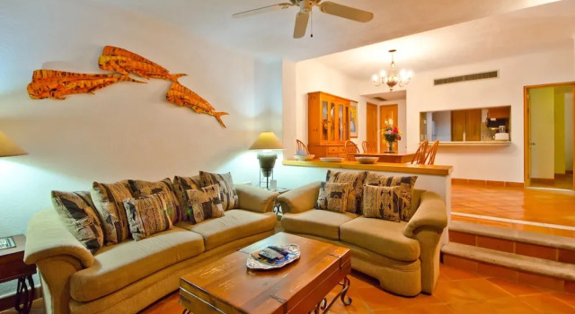 Beachfront Oasis With Activities Nearby at Casa del Mar Pelicano 301 - 1BR Option, Забронировать Вилла Отели Южной Нижней Калифорнии с парковкой, Парковка