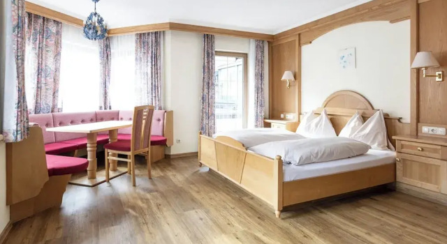 Heart Hotel Nordstern, Rezervovat Hotel Hotely v Tyrolsko se snídaní, Snídaně