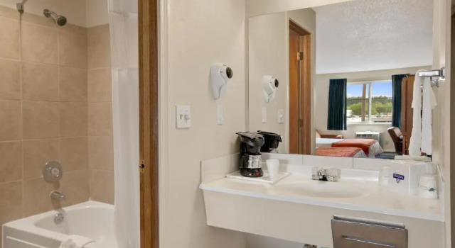 Номер Standard Travelodge Port of Tacoma