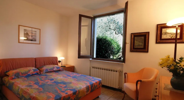 Quaint Holiday Home in Lerici With Fenced Garden, Забронировать Дом для отпуска Отели Леричи с парковкой, рядом с Пляж Lerici, Парковка