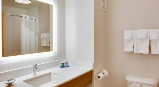 Run of House Holiday Inn Express Hotel & Suites Chickasha by IHG