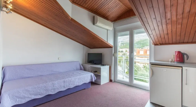 Двухместный номер Standard с балконом и с частичным видом Beachfront Villa Mediteran