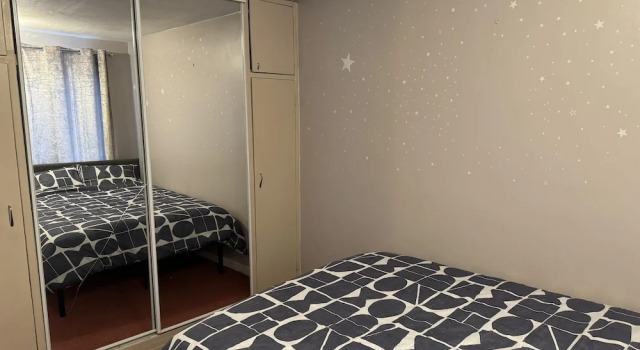 Inviting 2-bed Apartment in Southampton, Varaa Huoneisto Asunnot kohteessa Merseyside, Huoneisto