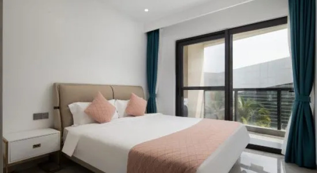 Семейный люкс Luxury с 2 комнатами с балконом Sanya Haitang Bay Sinuo Meisu Hotel (Poly Haitang Bay Houhai Branch)