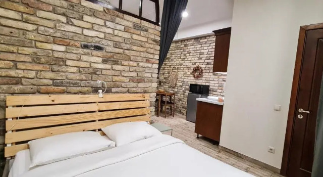 City-Center Basement Studio Free Parking Netflix, Забронировать Отель Вильнюс Вильнюсский уезд, рядом с Костел Святой Анны