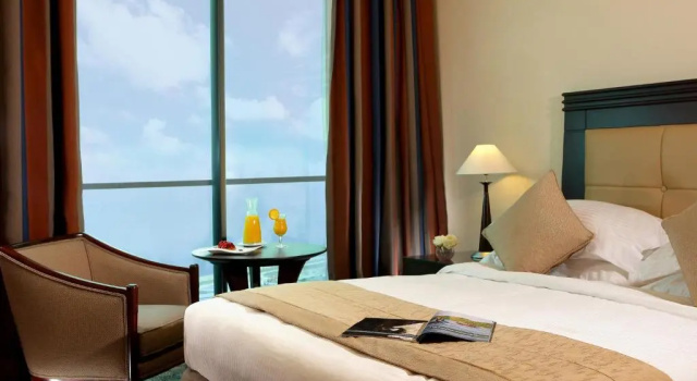 Двухместная студия с балконом и seafront Raouche Arjaan by Rotana