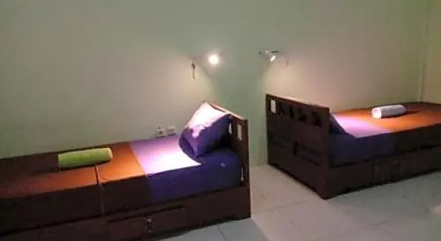 Montong Hostel, Prenota Ostello Kecamatan Pujut Indonesia