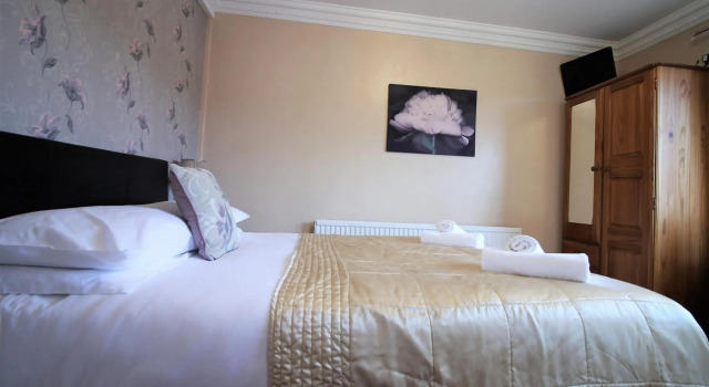 The Fairway Hotel, Prenota Hotel Bathgate West Lothian