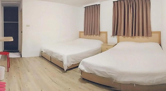 Chia Rong Hostel