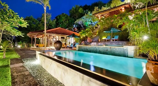 Вилла Deluxe Canang Sari Villas