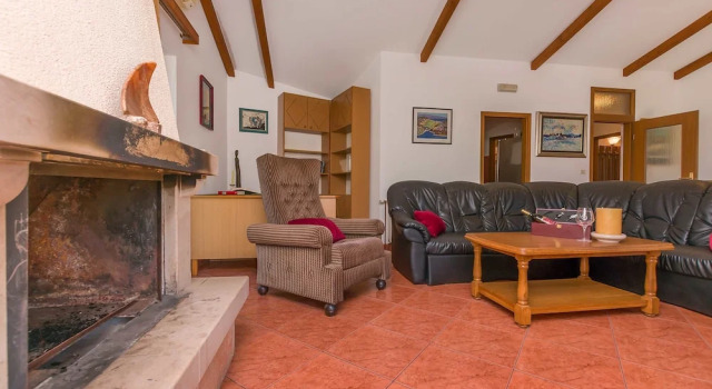 House Ned, Rezerwuj Hotel Hotele w Split-Dalmatia County z parkingiem, Parking