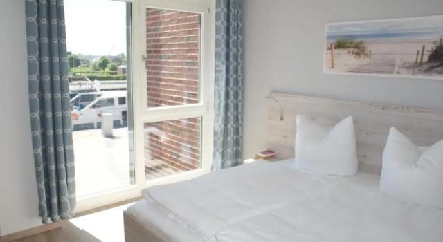 Lotsenhus WIS003 mit Meerblick & Parkplatz
