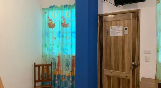 Номер Deluxe Hostal Yaku Montañita