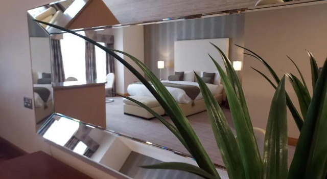 Люкс Lady Gregory Hotel, Leisure Club & Beauty Rooms