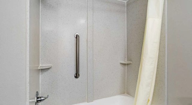 Двухместный полулюкс Best Western Canton Inn