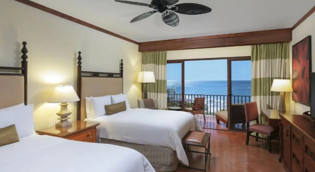 Четырёхместный номер Standard с балконом и с видом на океан JW Marriott Guanacaste Beach Resort