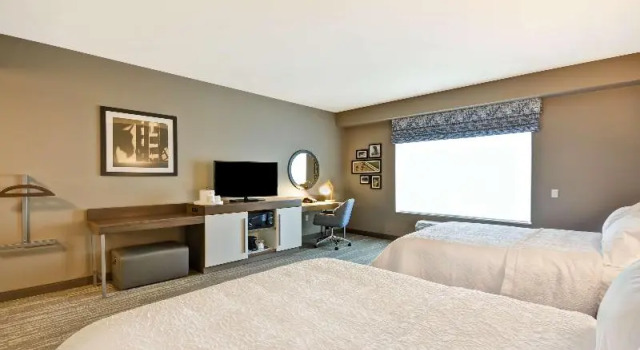 Двухместный люкс Hampton Inn Livonia Detroit