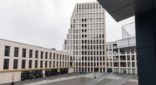 Люкс с балконом Old City FORUM Apartments
