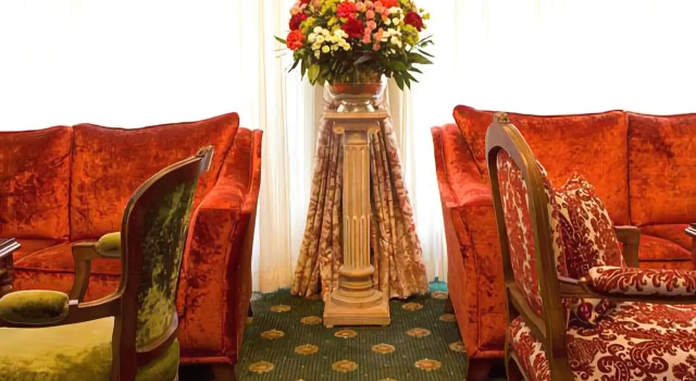 Admiral Hotel