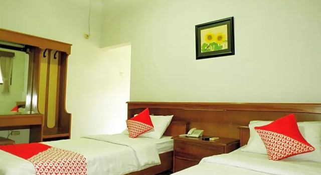Standard chambre OYO 517 Hotel Arjuna Lawang