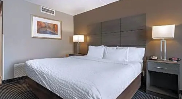 Двухместный номер Superior Clarion Hotel Conference Center New Cumberland