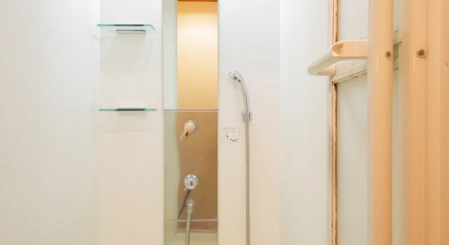 Кровать в общем номере Miyagawacho Hanakanzashi- Hostel