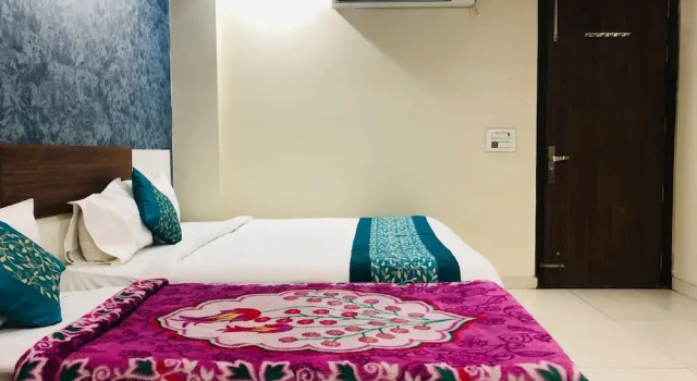 Номер Deluxe Basra Hotel - Gurgaon
