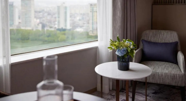 Двухместный номер Deluxe с видом на озеро Lotte Hotel World