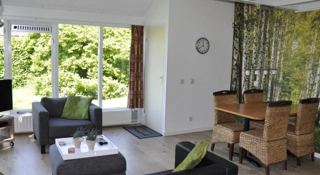 Comfortable holiday home with dishwasher, 16 km. from Assen, Prenota Hotel Hotel 3 stelle a Westerbork, 3*