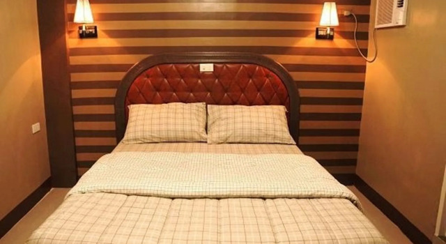 Roy's Cabin Suites