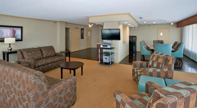 Radisson Rochester Riverside, Varaa Hotelli Hotellit New York State uima-altaalla, Uima-allas