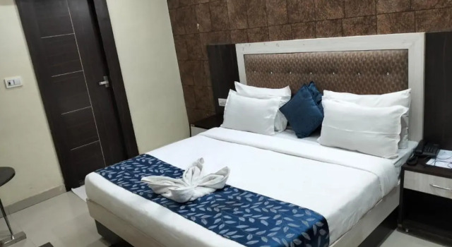 Green Leaf Hotel, Reservar Hotel Jhansi Índia