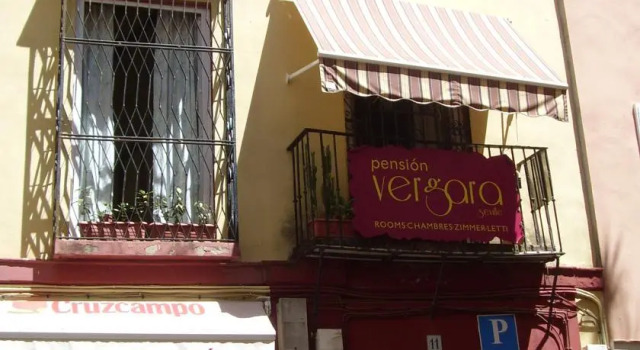 PENSION VERGARA , Sevilla, Забронировать Отель Недорогие отели Севильи, рядом с Научный музей Севильи, недорого