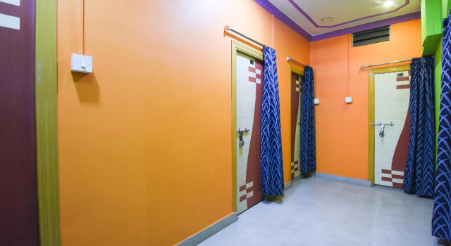 SPOT ON 67631 Maa Tara Guest House, Забронировать Гостевой дом Калькутта East Zone, рядом с Bose Institute