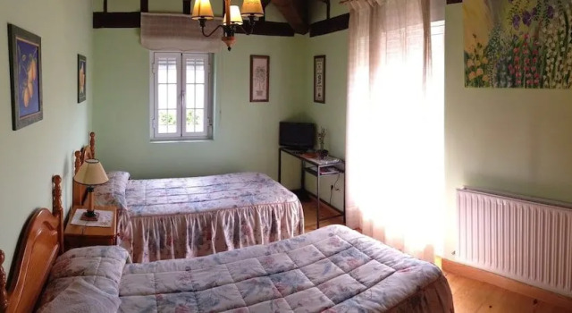 Casa Rural La Hornera, Забронировать Отель Куэвас-де-Сан-Клементе Burgos Province