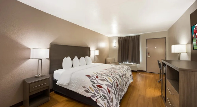 Номер Deluxe Red Roof Inn & Suites Thomasville