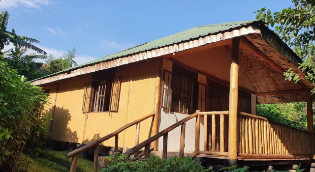 Люкс Buhoma Gorilla Camp