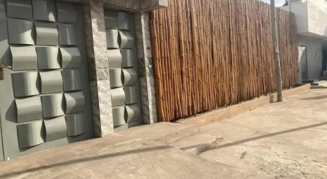 Lome Bamboo Lodge, Rezervovat Hotel Hotely v Lomé se snídaní, Snídaně