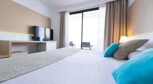 Апартаменты Luxury с видом на море Sentido Fido Punta del Mar Hotel & Spa