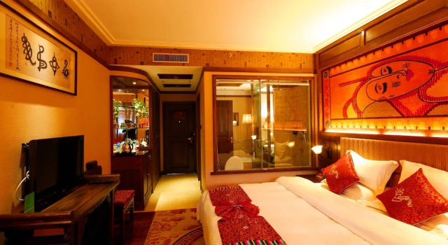 Lijiang Golden Path Hospitality