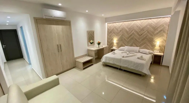 Полулюкс AGRELLI Hotel & Suites