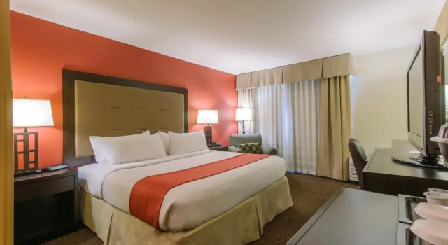 Номер Standard Hotel MTK Mount Kisco