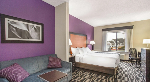 Номер Executive Kautilya Inn & Suites
