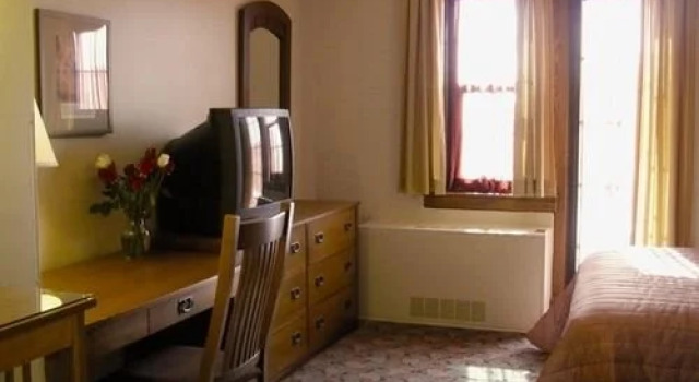 Hotel Memorial Union, Varaa Hotelli Ames Iowa