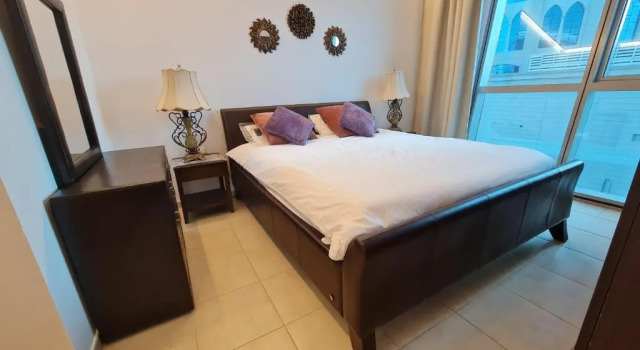 Stunning 3bhk service apartment