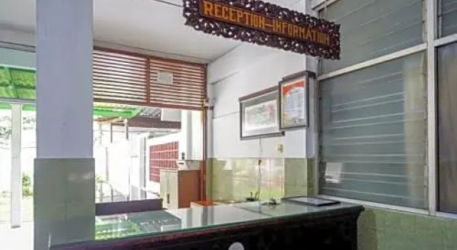 KoolKost Syariah @ Wisma Fastabiq (Minimun Stay 6 Nights), Varaa Hotelli Semarang Central Java, lähellä Police Academy