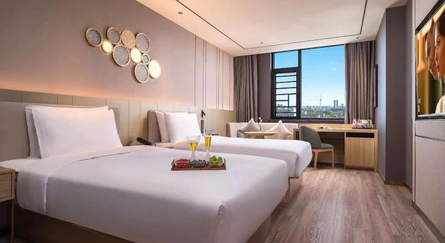 Orange Hotel